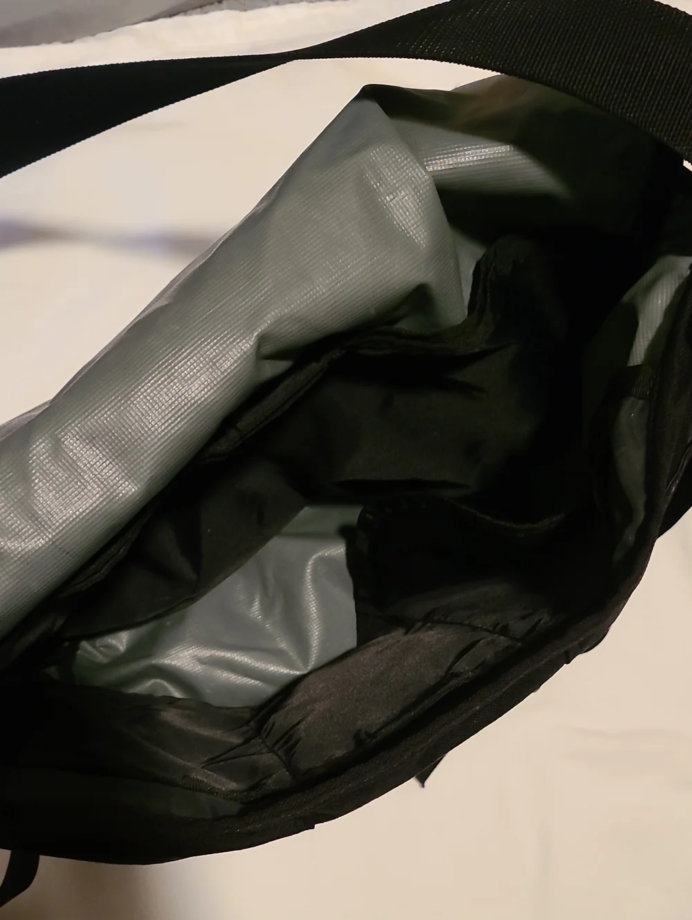 Kamp New York The Messanger Gear, Black USA Cordura Plus Bag Pack